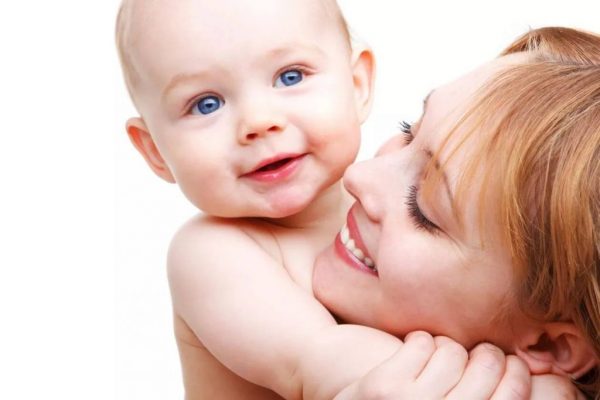 Những lợi ích khi nuôi con bằng sữa mẹ