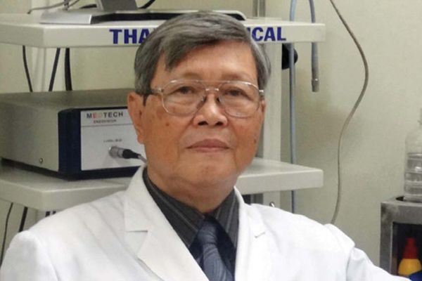 Bác sĩ Nguyễn Hữu Khôi luôn nhận được sự yêu mến của bệnh nhân trong suốt hành trình chữa bệnh cứu người 