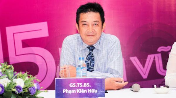 Bác sĩ Phạm Kiên Hữu là cố vấn chuyên môn cho nhiều hội chẩn Y khoa về bệnh viêm tai giữa 